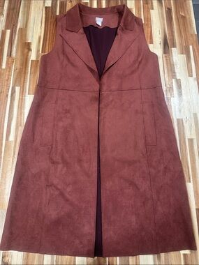 Chico's Two-Tone Suede-Feel Open Vest in Burnt Copper and Deep Brown 526